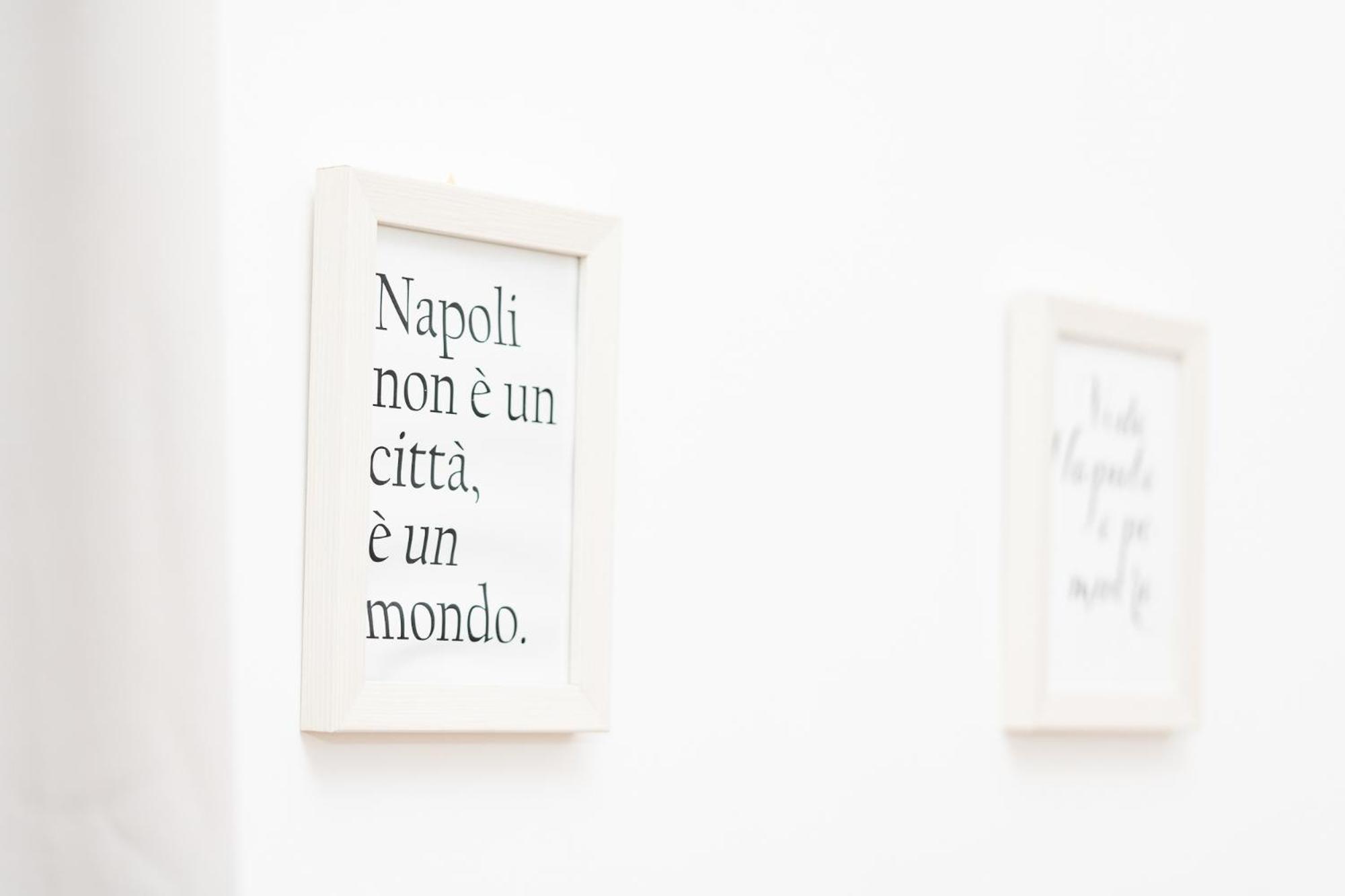 Home Smart Rent Appartamento Nei Pressi Di Via Toledo 2 Camere Da Letto Νάπολη Εξωτερικό φωτογραφία